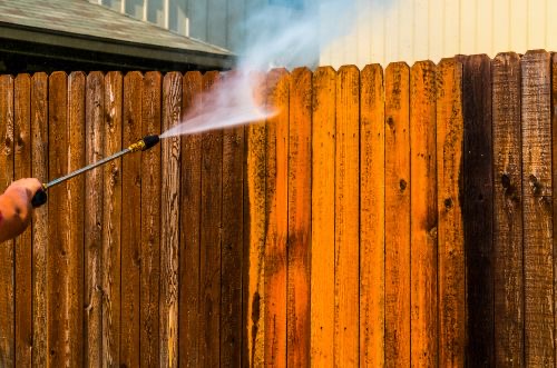 Fence cleaning in Morehead City NC